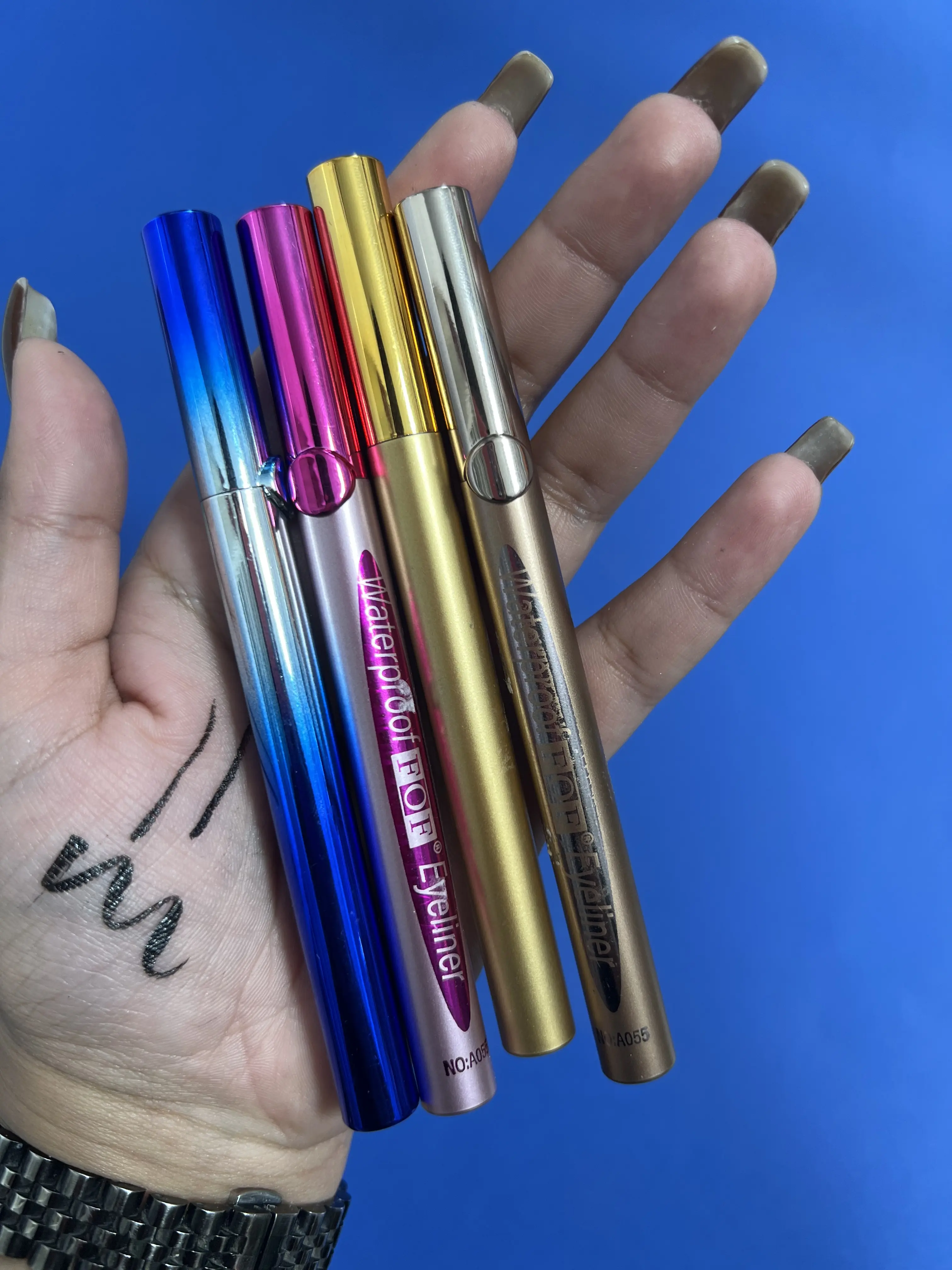 خط چشم ماژیکی F